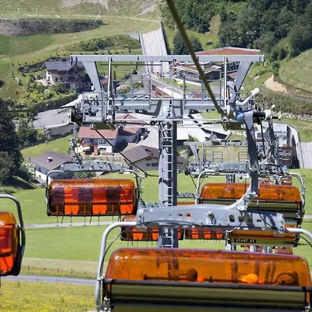 Ferienhaus Mountainresort 10 *